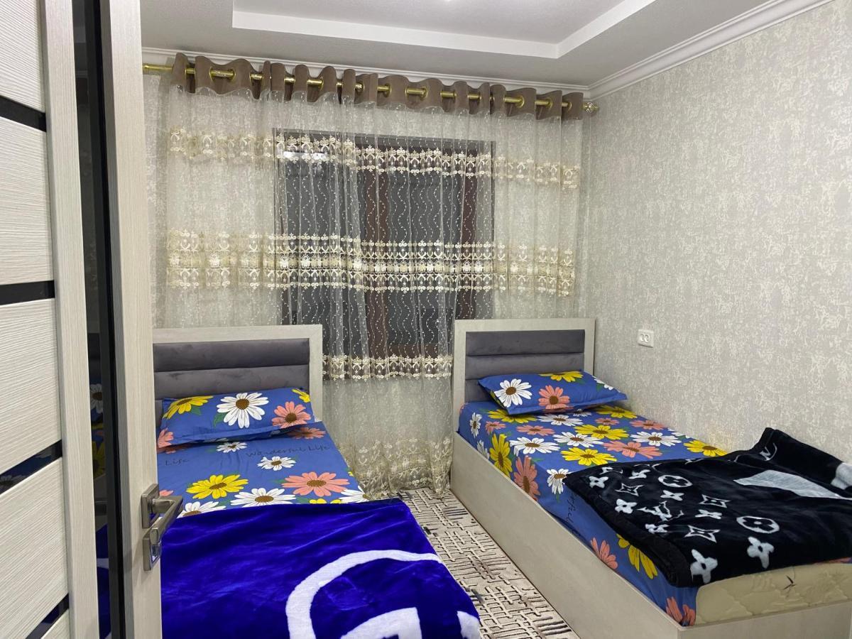 Mehmonservis1 Appartement Samarkand Buitenkant foto